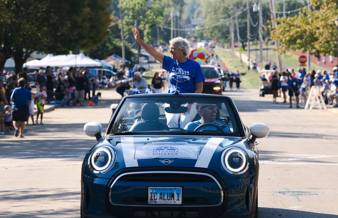 IC Parade photo with President Farley