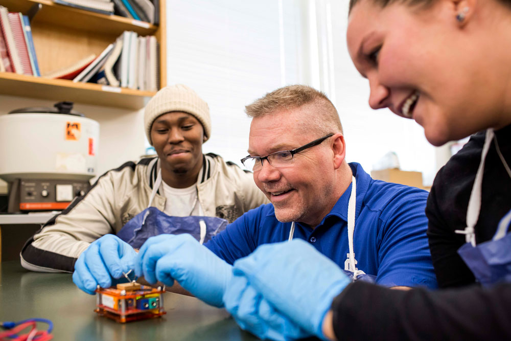 Neuroscience - Illinois College