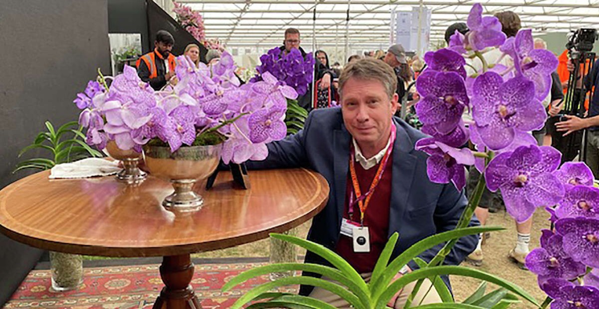 An orchid fit for a queen: IC professor has hand in floral gift for Elizabeth II's Platinum Jubilee - Jacksonville Journal Courier