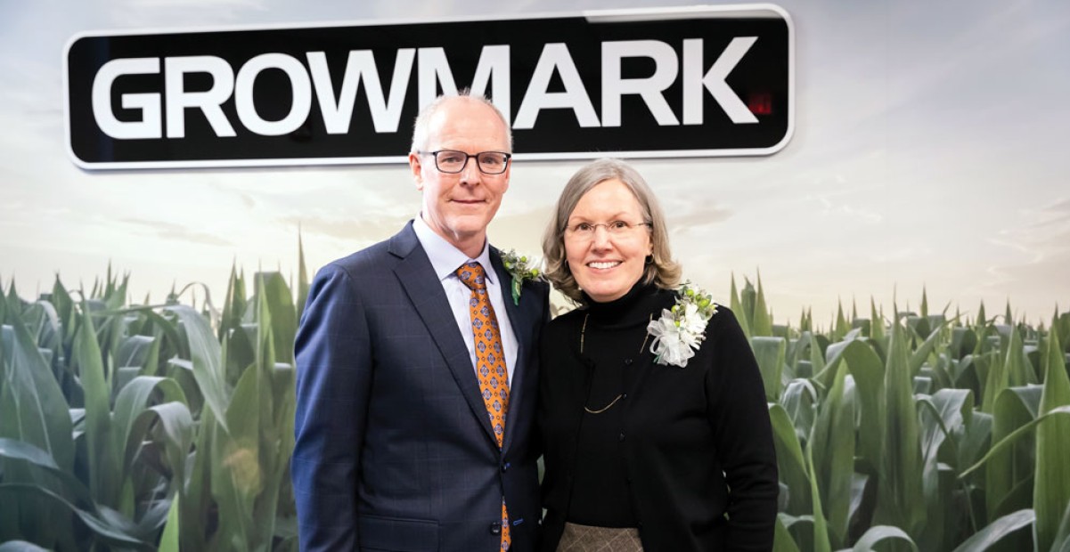 GROWMARK gifts honor CEO, Illinois College Trustee Jim Spradlin ’82