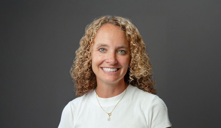 Jaclynn Shoufler '00 headshot