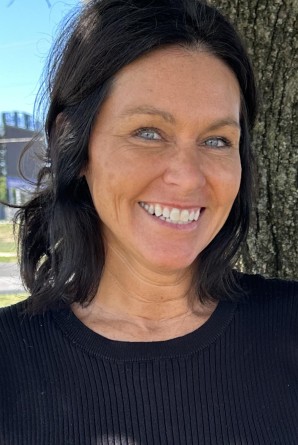 Gloria Cox